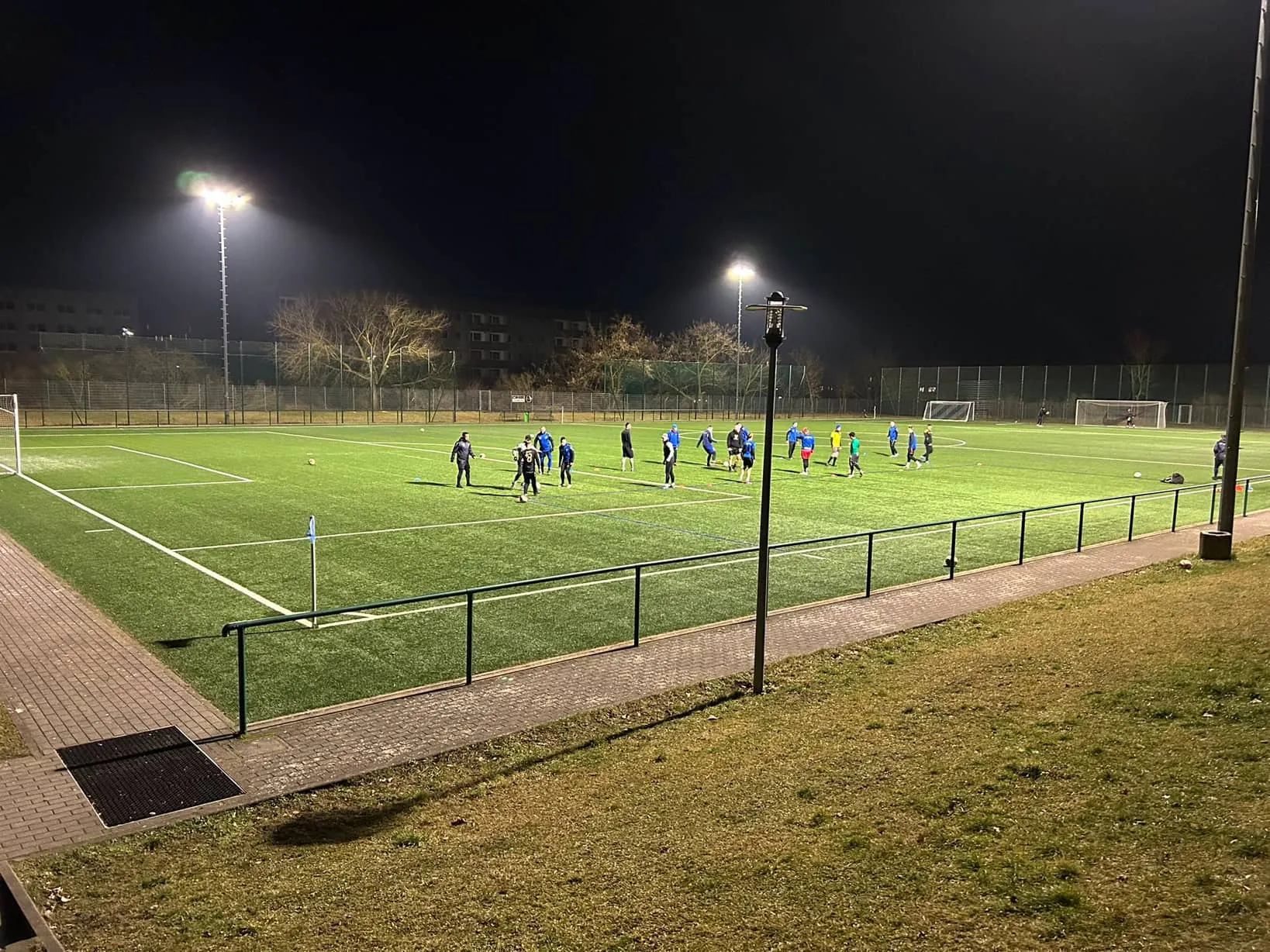 Los gehts. Erstes Training vor Ort.