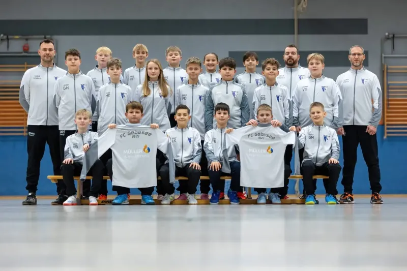 Neue Trainingsanzüge für unsere D-Junioren